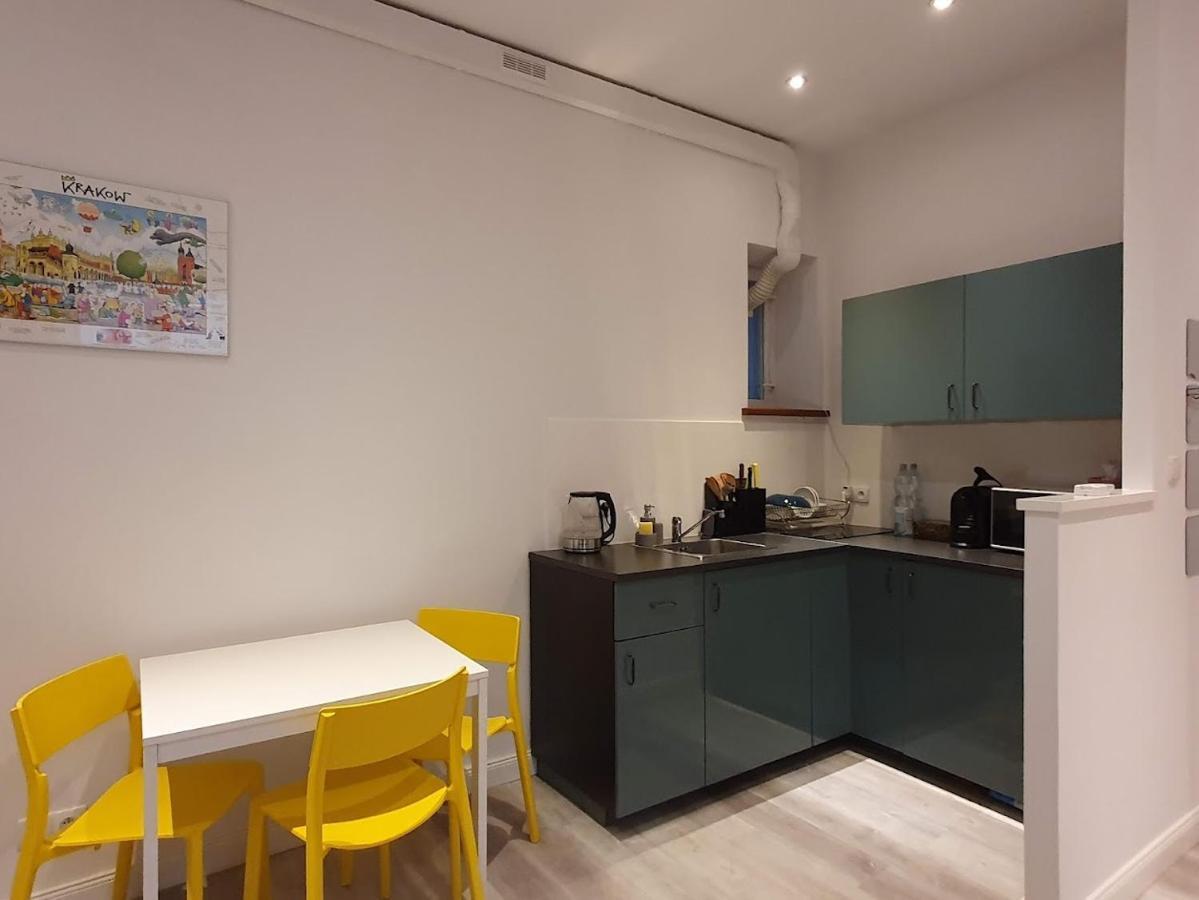 L-2 Center O&p Apartfamily Apartment *